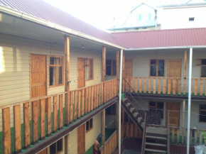 On Izumrudnaya mini-hotel